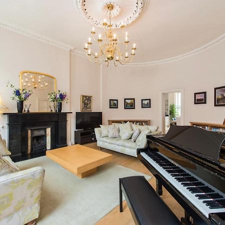 Luxurious City Centre Self Catering Apartment Единбург Екстериор снимка